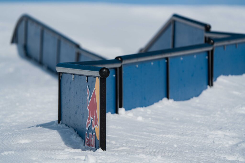 Skiing the Hardest rail ever, Red Bull
