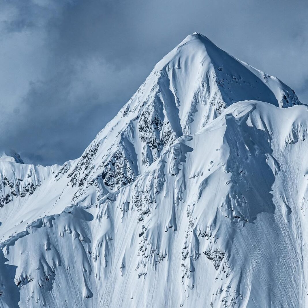 SnapInsta.to_104333349_194501735192933_5607140876328768860_n